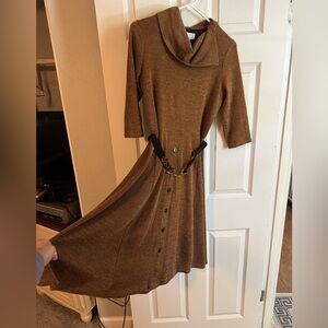 Signature by Robbie Bee